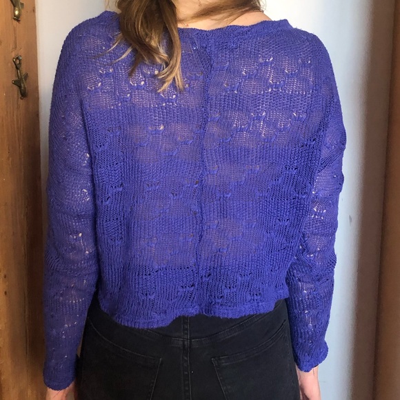 Cropped Knit - Picture 2 of 4